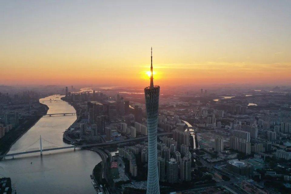 我在百米高空，送你广州绝美日出大片！