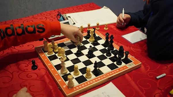 黑龙江省棋牌锦标赛在哈举行 300余名选手乐在“棋”中