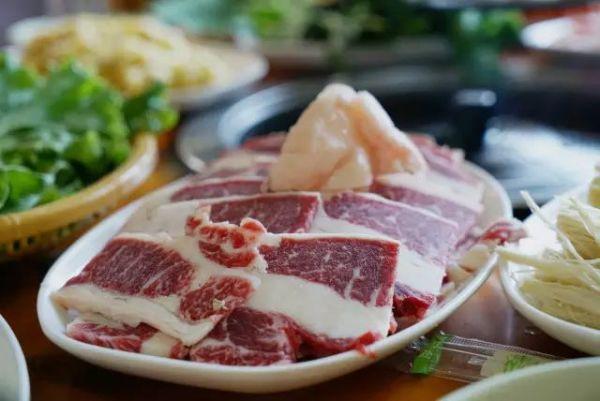 真香！东北烤肉“扛把子”出圈！