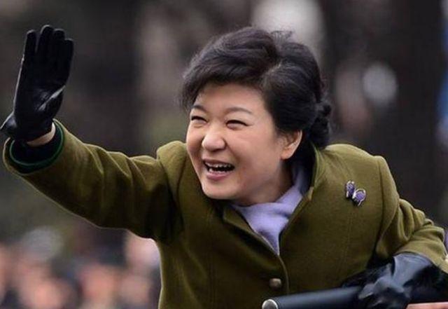 69岁朴槿惠东山再起？新职业耐人寻味，韩国政坛或变天