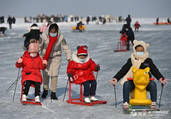 冬日乐趣尽在冰雪之中