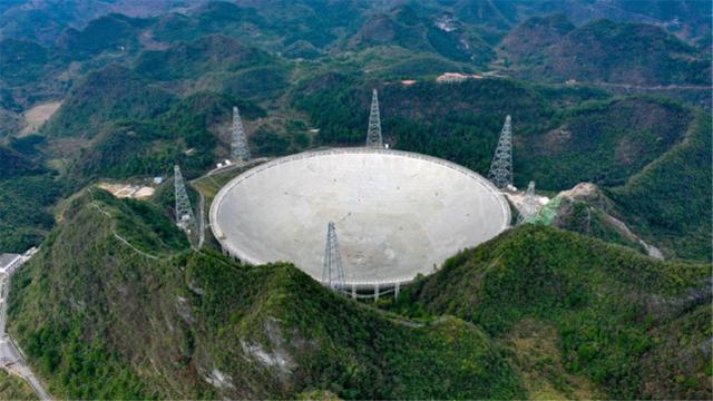 中国天眼率先发现神秘信号！47天重复1652次，院士：真有外星人