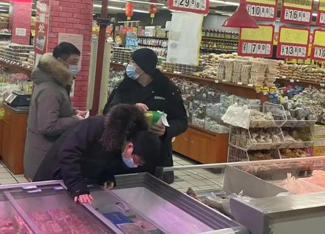 黑龙江省伊春市市场监管局友好分局开展春节前食品安全专项检查