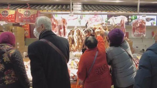 黄浦年味｜食品店里人声鼎沸，提前感受浓浓年味