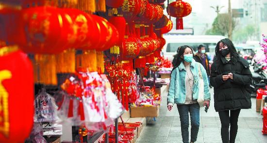 别样“年货”迎新春 市场红火年味浓