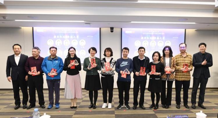 为价值共生，为创新奋斗！2021深圳商报“金媒奖”隆重颁奖