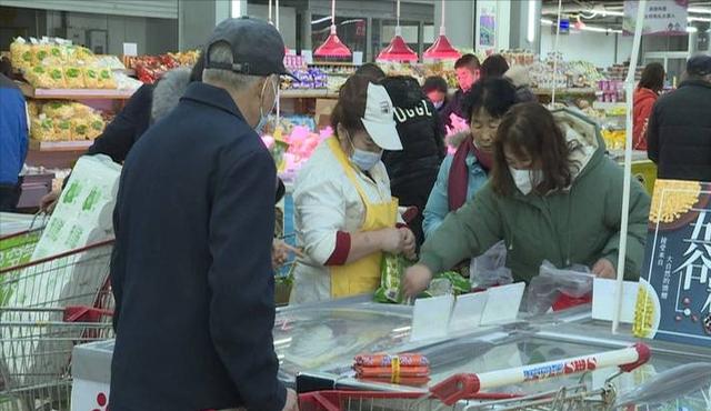 太原：就地过年 速冻食品受宠