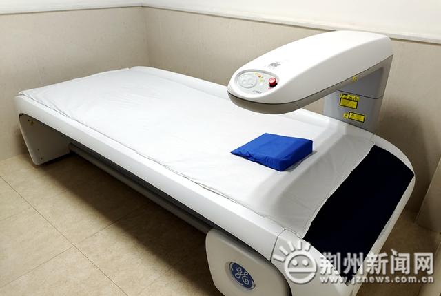 湖北首家！荆州市中心医院全新骨密度检测设备重装上线