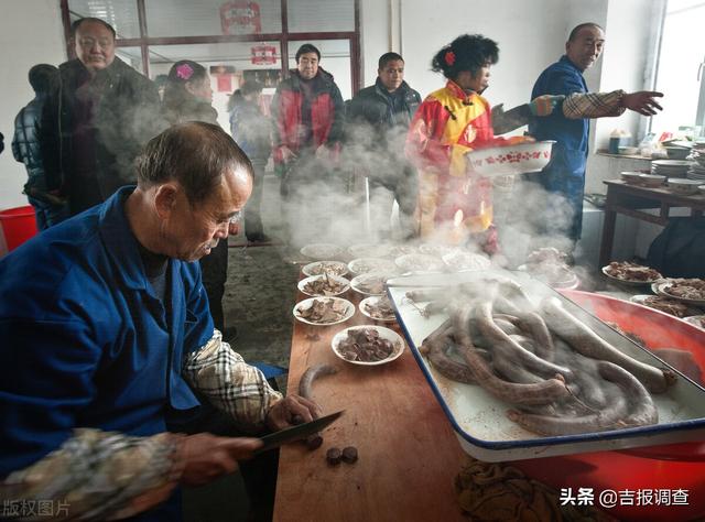 冰天雪地里吃点啥才好？来顿杀猪菜吧，老解馋啦