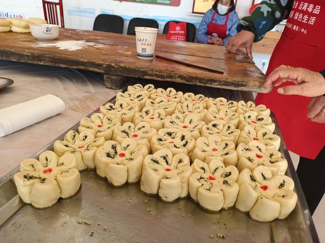 新春走基层 | 炉年馍 吃饸饹 小山村里年味浓