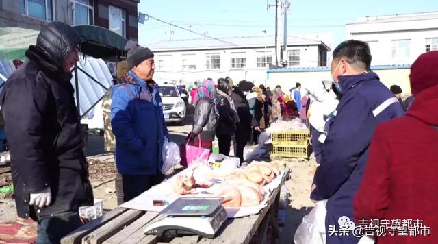 跟记者一起镇里赶大集，感受浓浓年味儿