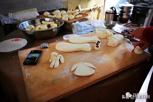 山东日照：二十八，把面发……花馍水饺糯米糕，满满都是年味道