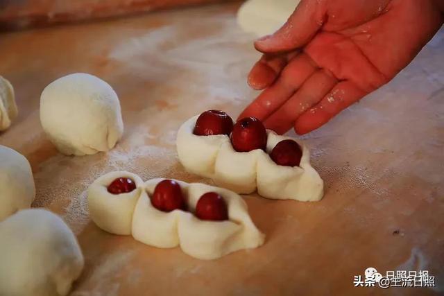 山东日照：二十八，把面发……花馍水饺糯米糕，满满都是年味道