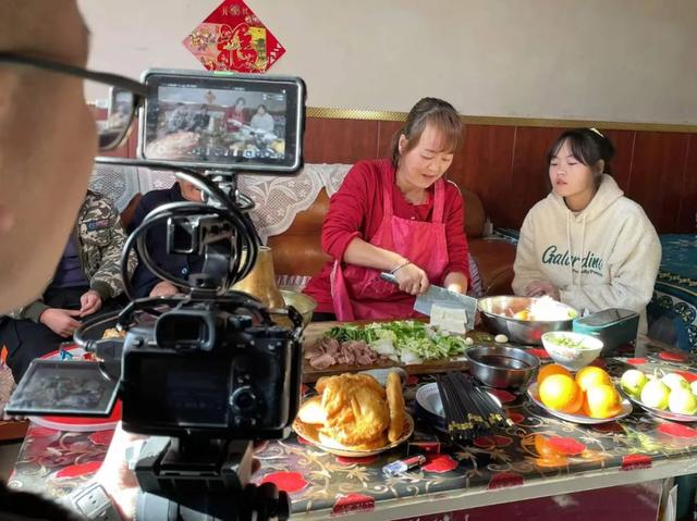 新春走基层 | 原隆村里年味浓