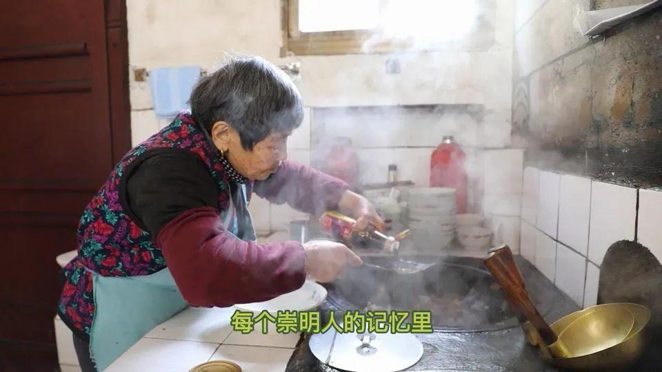 【爱申活暖心春】老灶上烧的年夜饭，是温馨记忆！是家的味道！