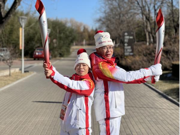 重医呼吸内科主任郭述良教授冬奥会传递圣火，曾为抗击新冠疫情作出积极贡献