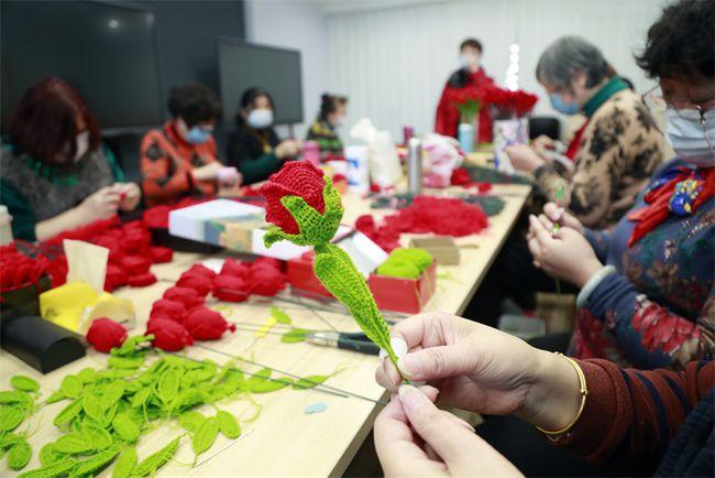 火炬、鲜花、奖牌...这些“上海制造”在冬奥会上绽放光彩