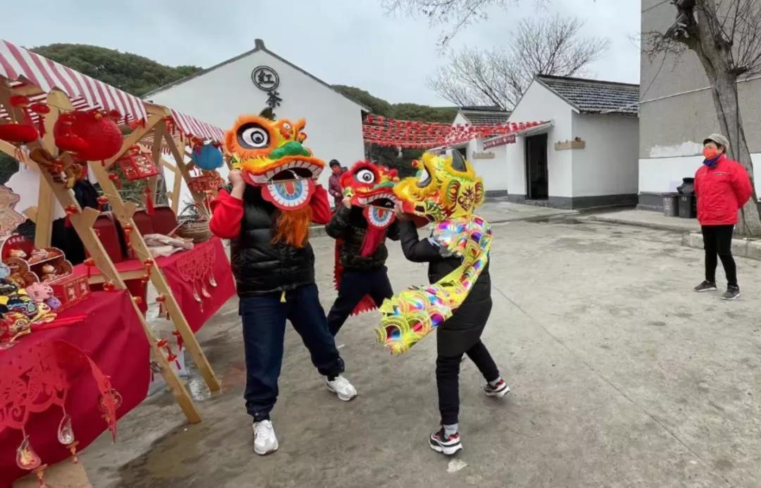 就地过年新玩法，村里年味儿浓丨爱申活暖心春