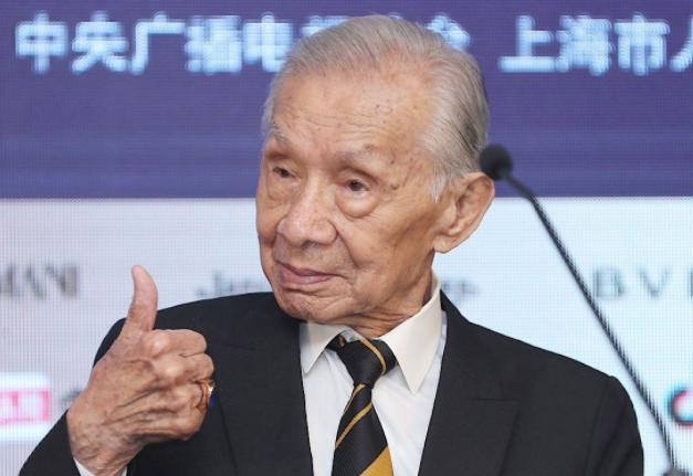 台湾老戏骨常枫在家中去世，享年98岁，网友：世上再无张真人！