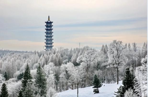 光影里的白山 |《雪暴》