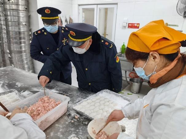 让市民放心“宵”费，松江市场监管部门专项检查汤圆食品安全