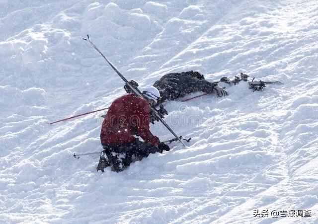 吉大中日联谊医院骨科专家提醒你：若滑雪摔倒，应尽量侧身摔