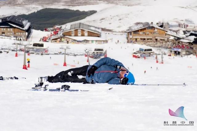 雪道尽头是骨科？滑雪受伤了该如何急救？这一点非常重要…