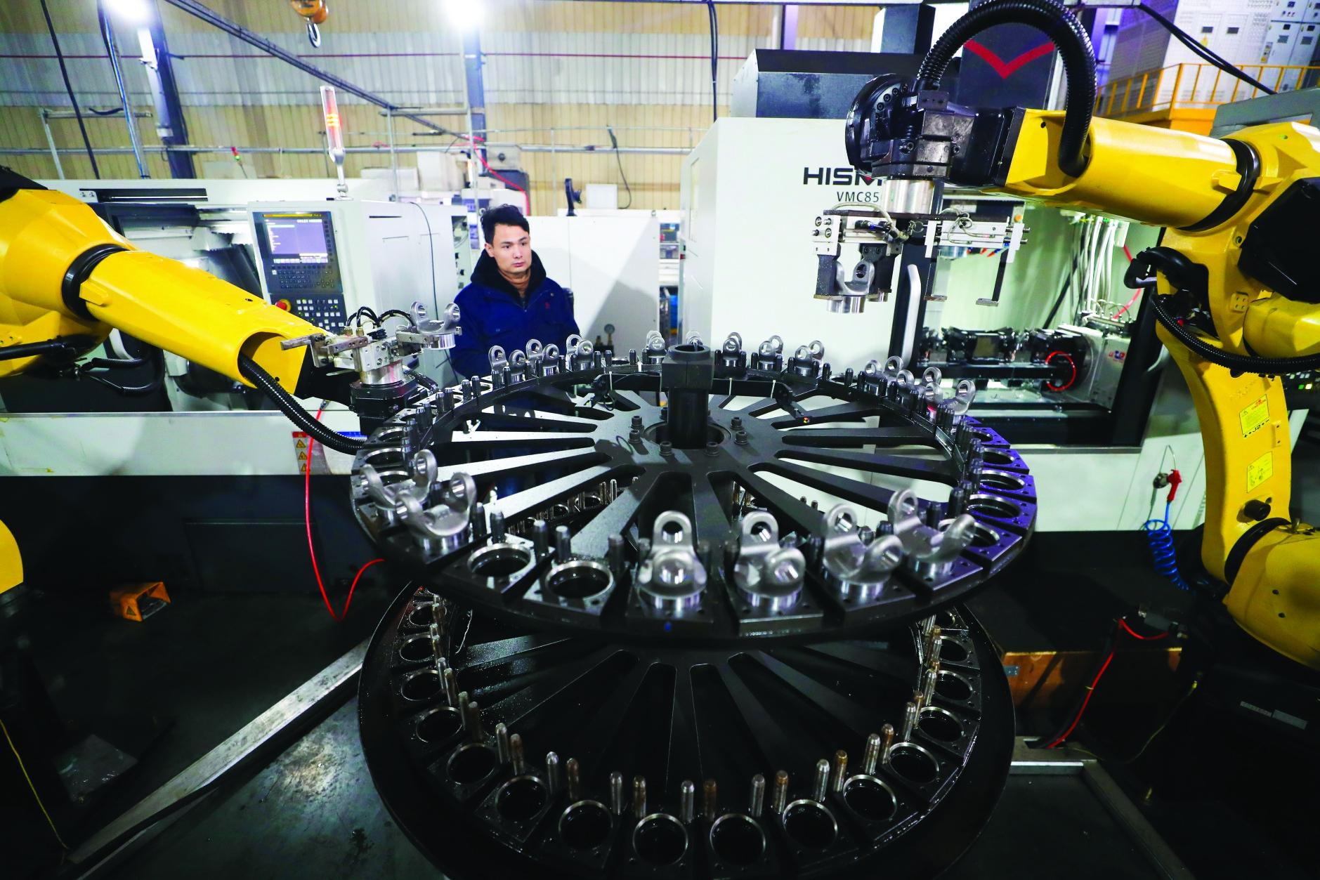 浙江湖州：机器换人提效率 智能制造生产忙