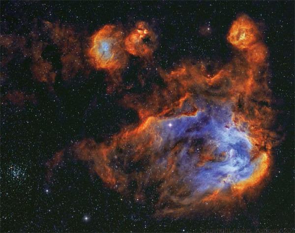 IC 2944的恒星和云气