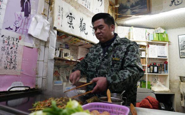 合肥这家29年卷饼老店，很特别……