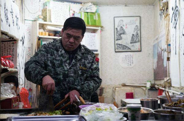 合肥这家29年卷饼老店，很特别……