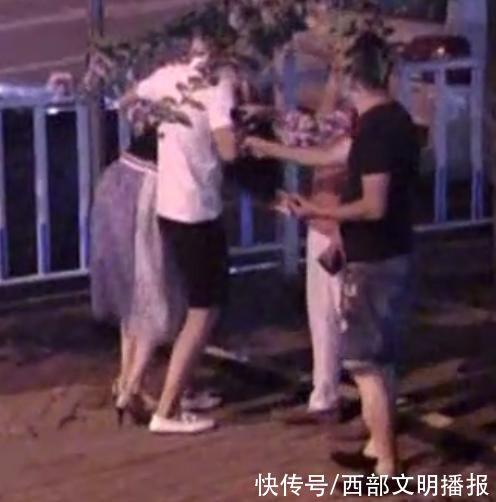 测试:女孩喝醉后遭“捡尸”，路人看见后会见义勇为吗?