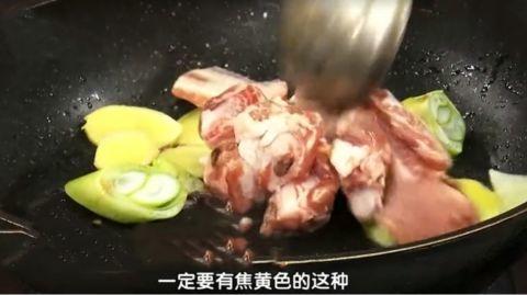 春季“菜王”，也是“刮油神器”！每天炒一盘，消食疏肝，缓解便秘！