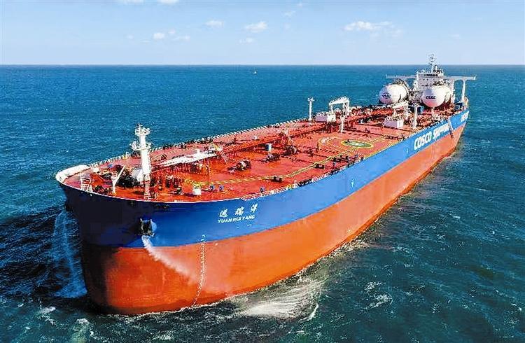 大连：全球首艘LNG双燃料超大型原油船“远瑞洋”轮成功交付