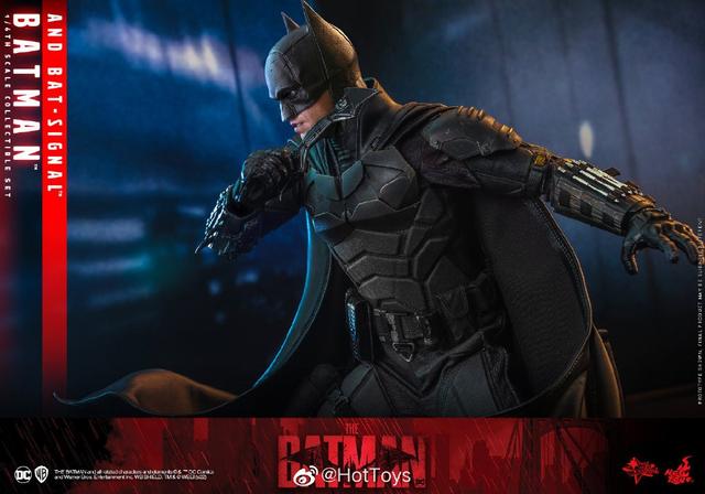 Hottoys《新蝙蝠侠》1/6蝙蝠侠人偶 售价1880元起