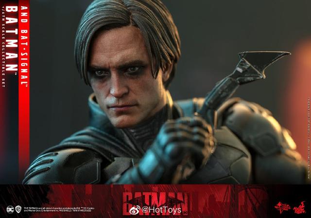 Hottoys《新蝙蝠侠》1/6蝙蝠侠人偶 售价1880元起