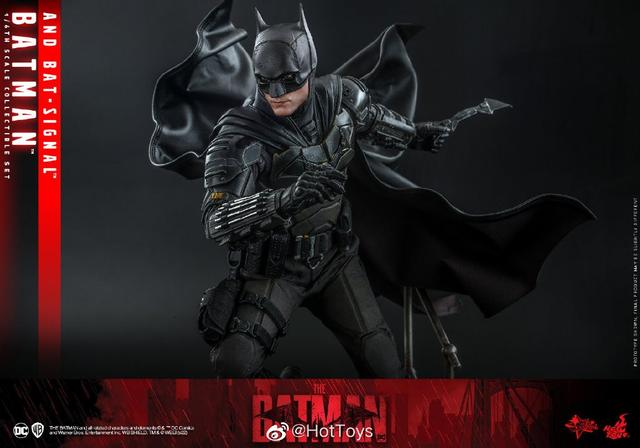 Hottoys《新蝙蝠侠》1/6蝙蝠侠人偶 售价1880元起