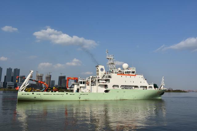 “实验6”科考船赴东印度洋科学考察