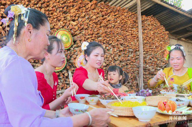 云吧 保山昌宁：木棉花开喜入食，看傣家人怎样用它来唤醒春天的味蕾