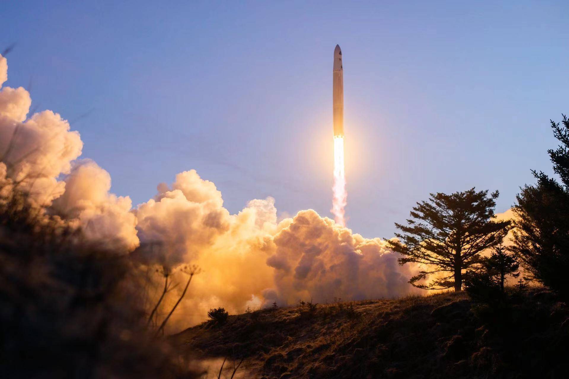 美航天企业火箭成功复飞，首次送卫星进入近地轨道
