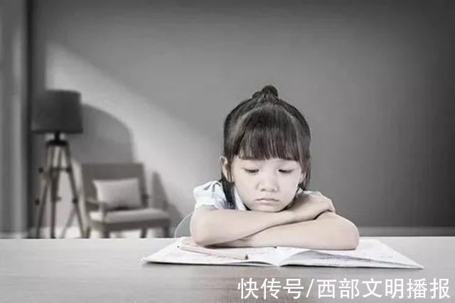 2015年，女子将女儿女婿告上法庭，向其索要带孙费，法院如何判决