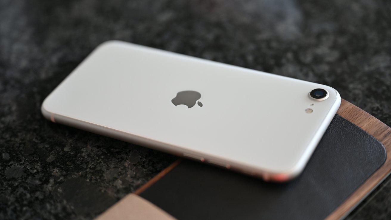 郭明錤：苹果iPhone SE 2022需求低于预期，下调其今年出货预估量