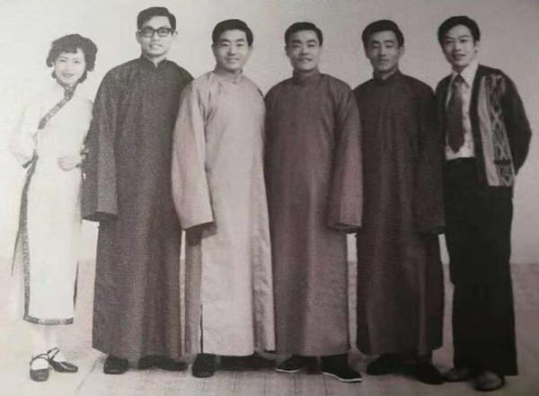 1981年苏州人家的全家福，比《人世间》还好看？