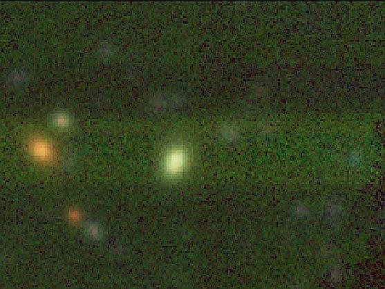 天文学家探测到距离地球50亿光年的强大“星系空间激光”