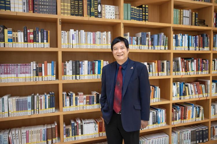 港中大(深圳)唐本忠教授被评为排名中国第一的化学家及中国第五的材料科学家