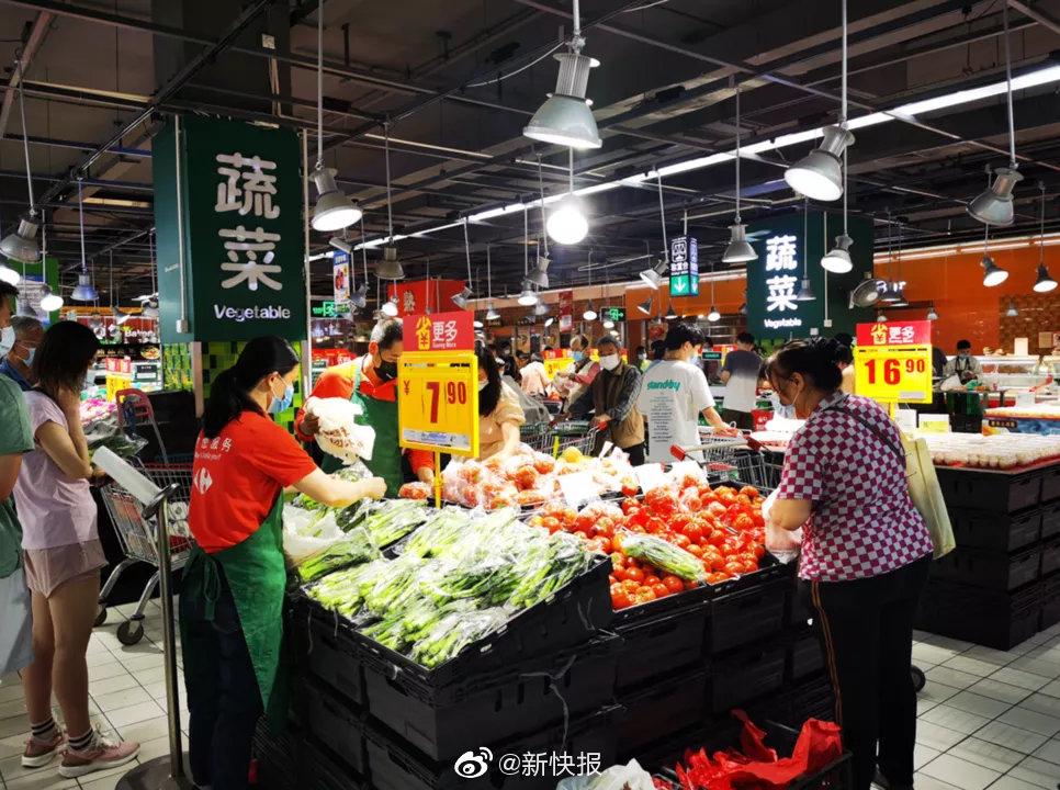 广州天河区全力保供稳价，商超按日常量2-3倍补给