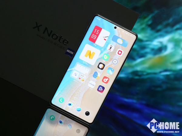 vivo X Note图赏 7英寸巨屏方圆天阶国潮风格