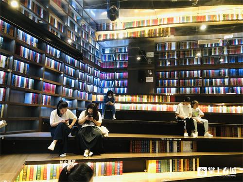 2022昆明新消费趋势②｜文化巷了不起的书店背后，两个造梦的人