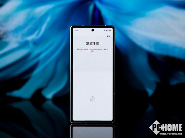 vivo X Fold图赏：8英寸超感巨幕开启折叠屏2.0时代