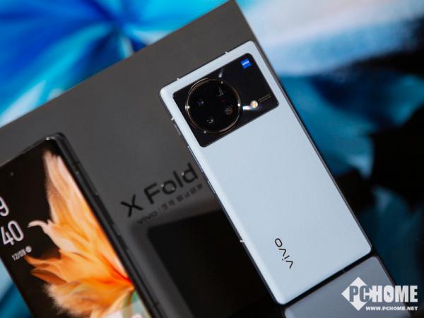 vivo X Fold图赏：8英寸超感巨幕开启折叠屏2.0时代